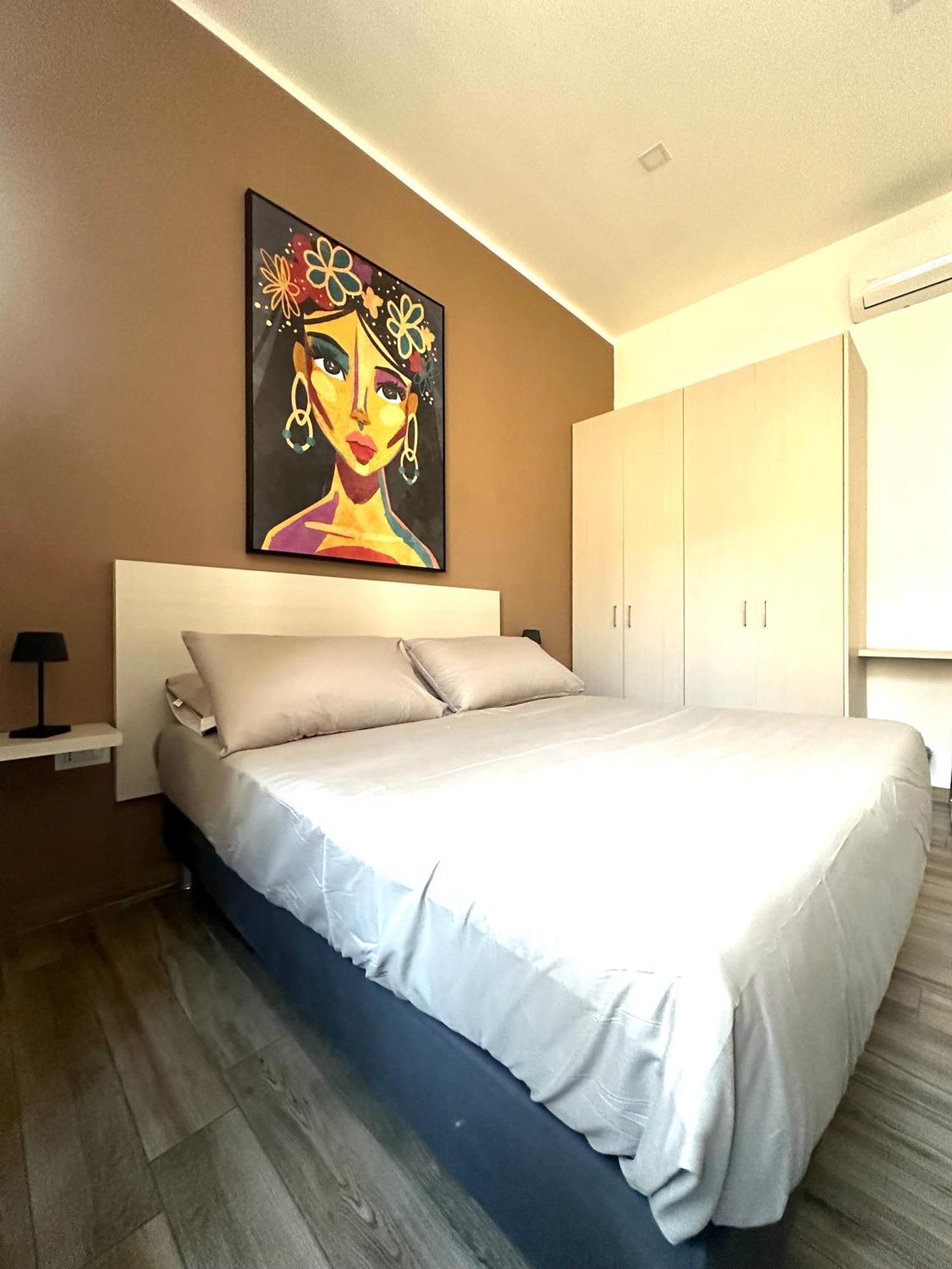 Dch Napoli Apartment Bagian luar foto